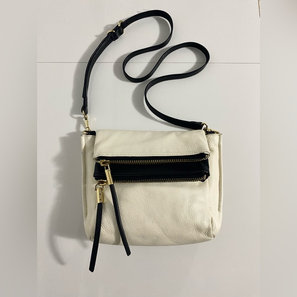 VINCE CAMUTO Ivory / Black Leather Crossbody Bag With Multiple Sections